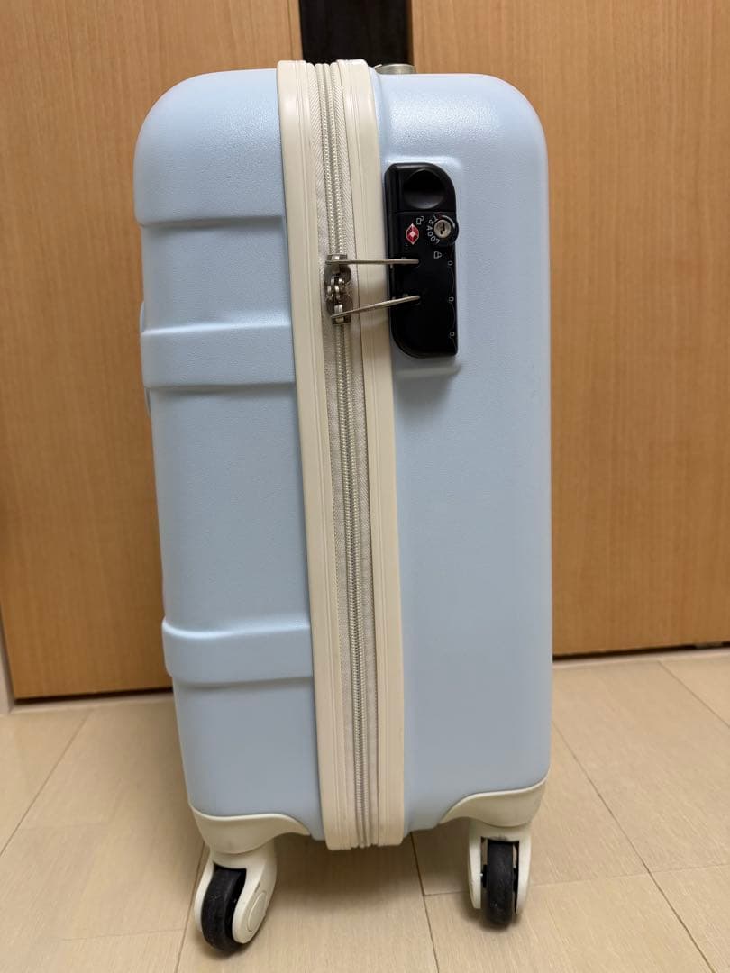 Sanrio サンリオ　シナモロール　スーツケース　機内持ち込みサイズ