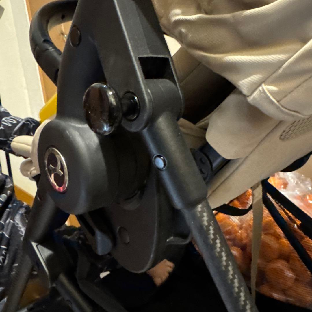 アーモンドベージュ ベビーカー