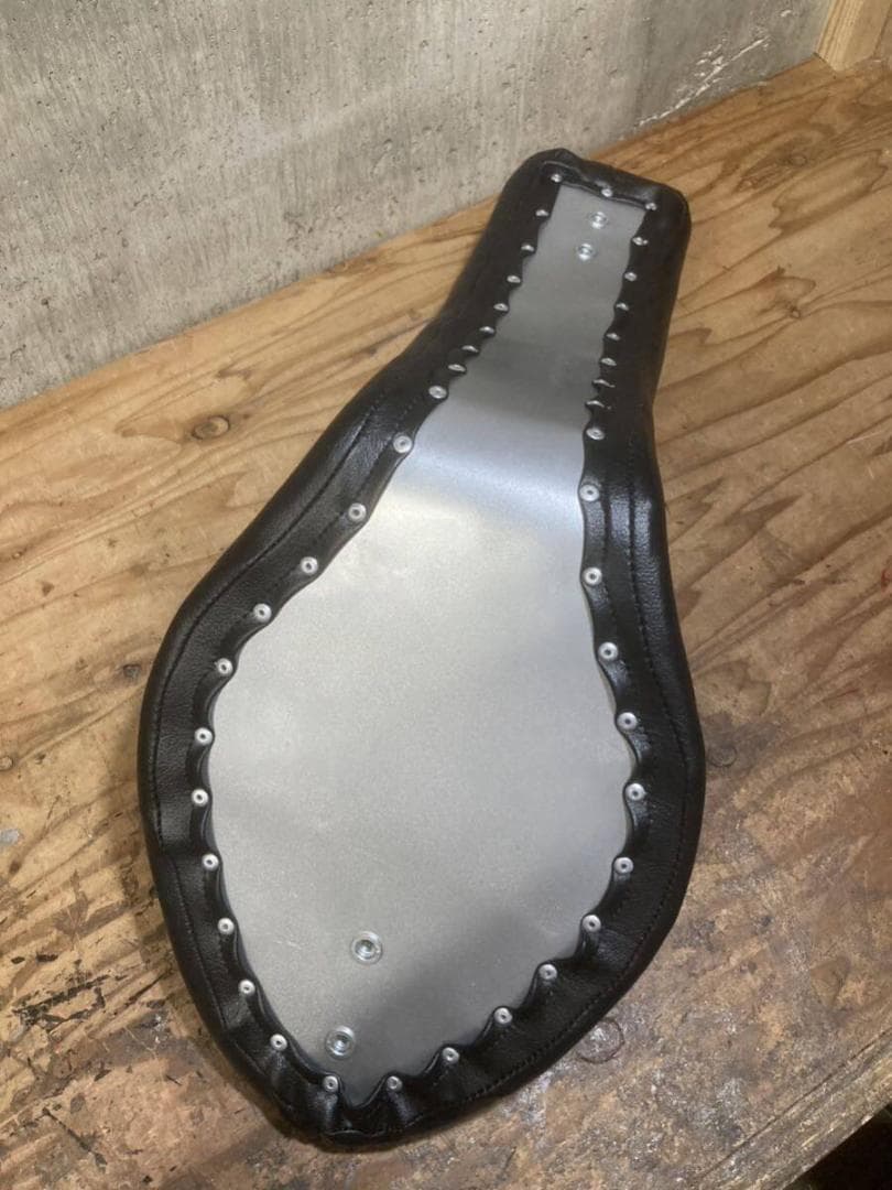 送料無料 キング&クィーンシート ナックル パン ショベル ハーレー チョッパー