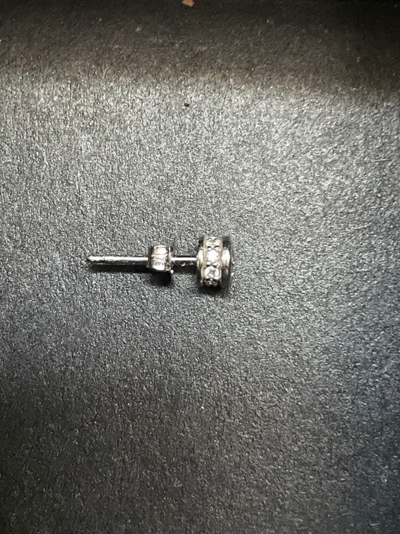 AVALANCHE シルバー クリスタル スタッドピアス(片耳用)