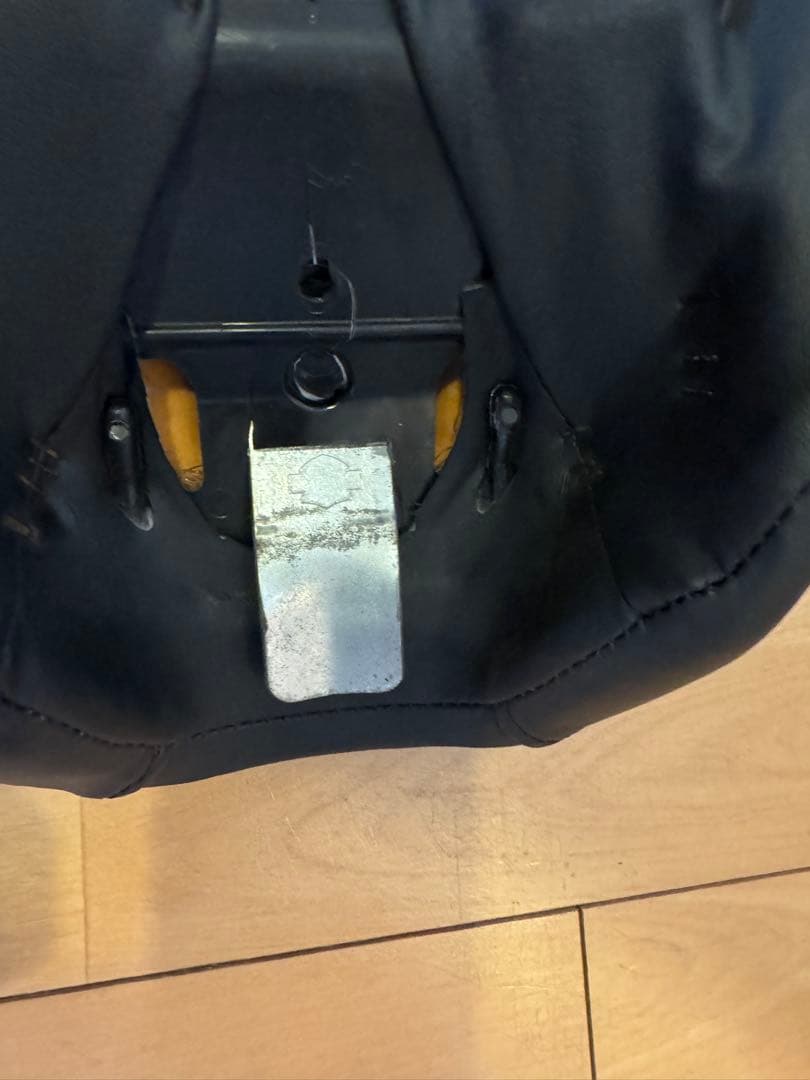 ハーレー　XL スポーツスター 純正シート