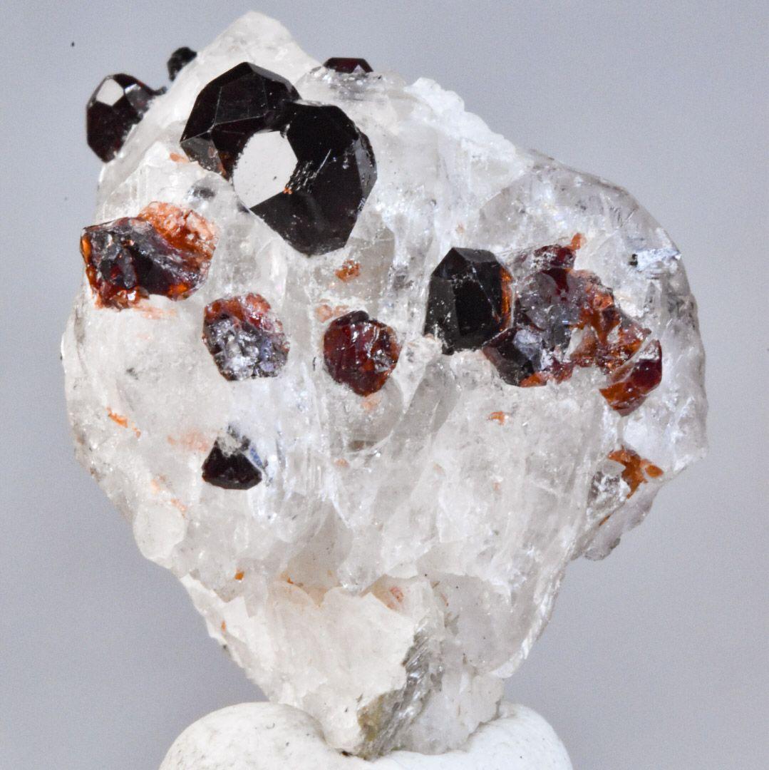 パキスタンスカルドゥ産 ガーネットオンクォーツ