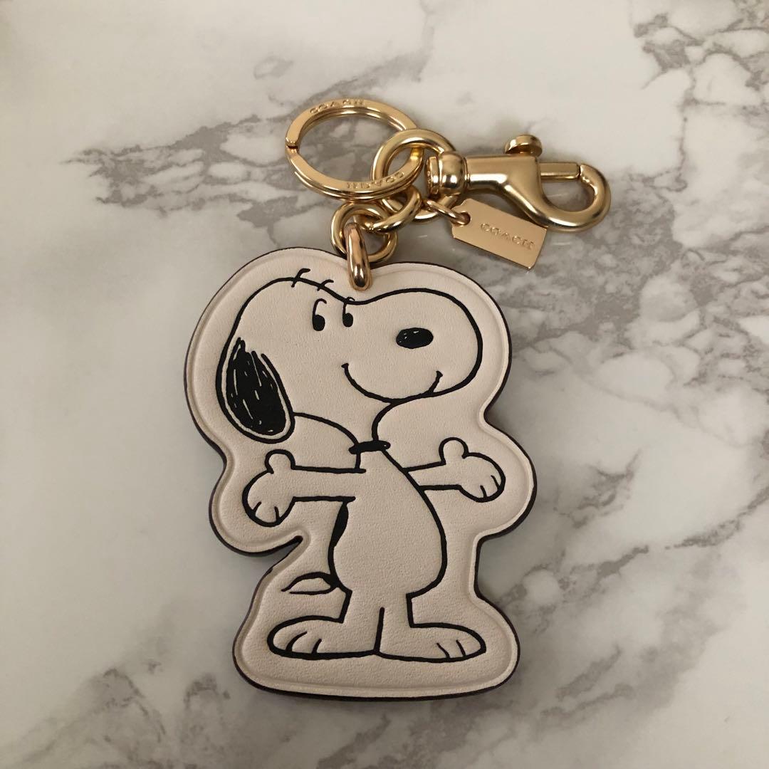 完売品 新品未使用 コーチ スヌーピー バッグチャーム