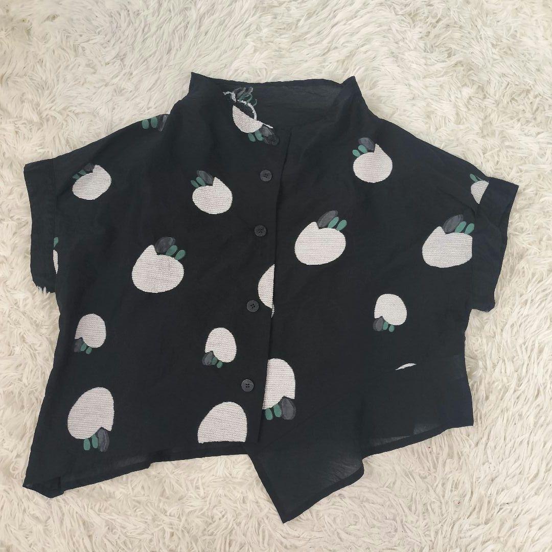 慈雨 かぶら刺繍ブラウス アシンメトリー 黒×白　総柄