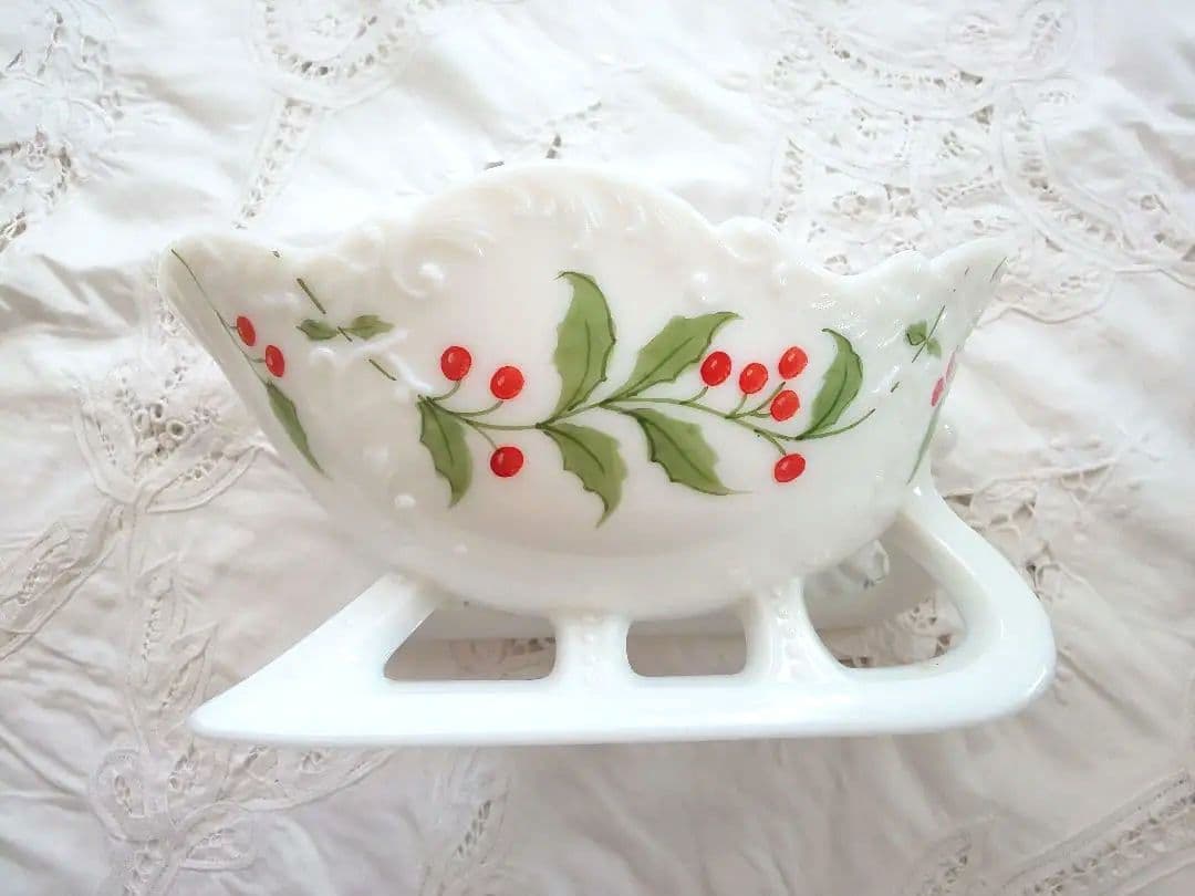 クリスマス ミルクガラス ソリ型 花器 ヒイラギ柄 フラワーベース