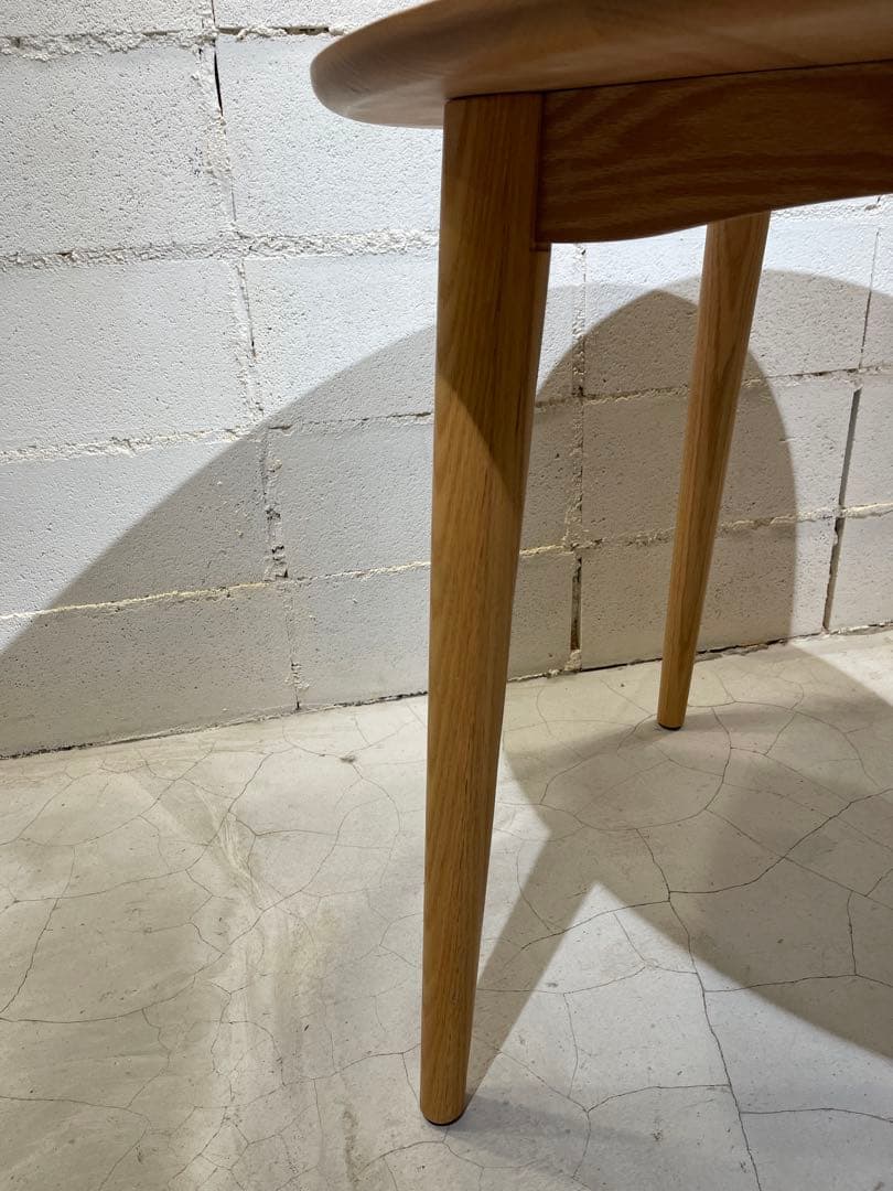 IDC 大塚家具　シネマ3 ダイニングテーブル　オーク無垢　ラウンド　マル　円形