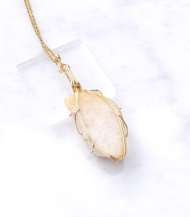 ハニー＆クリーム アゼツライト ペンダント