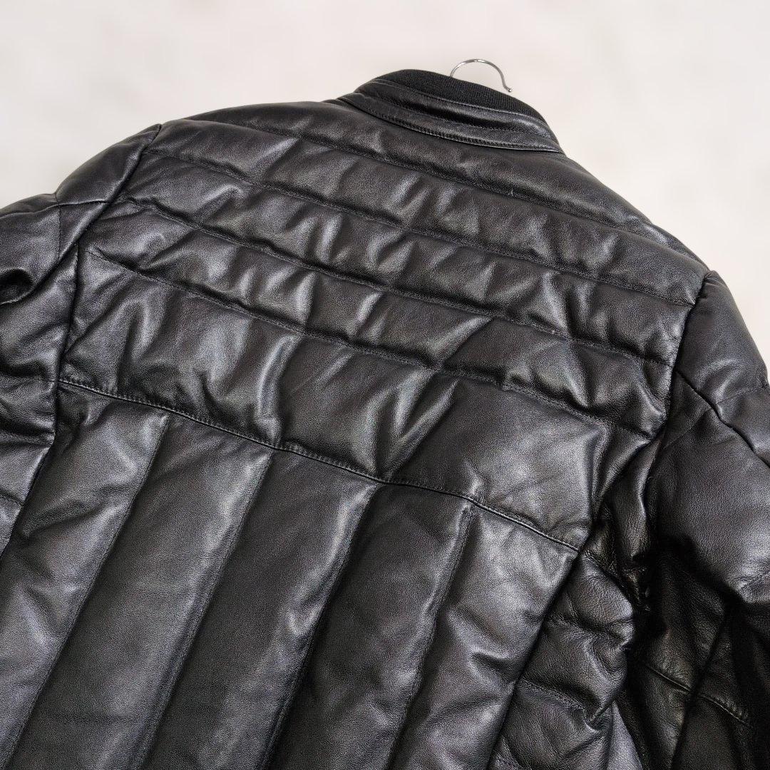 未使用級　AVIREX レザーダウン羊革　グリーンイラスト　黒　ブラック　M