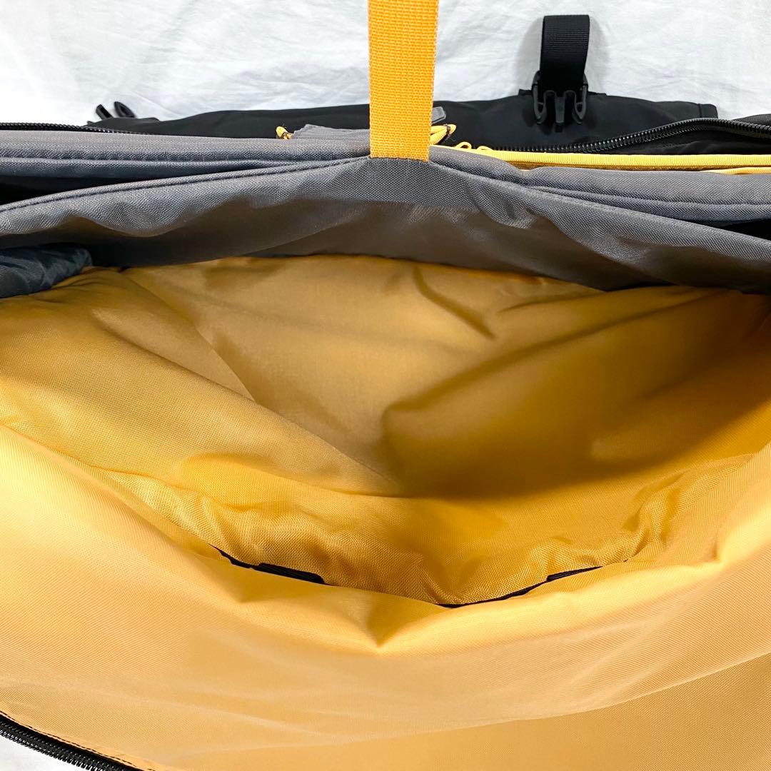 美品 mountain hard wear ワンショルダー メッセンジャーバッグ