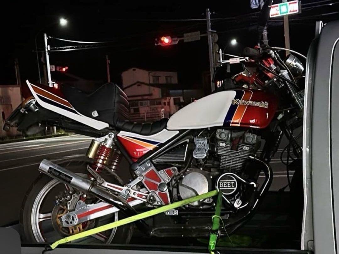 ゼファー　沖縄仕様　YSPからー　外装一式