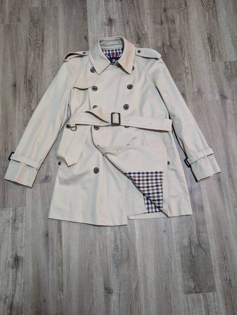 稀少【ブランド設立160周年記念】Aquascutum　ショートトレンチコート