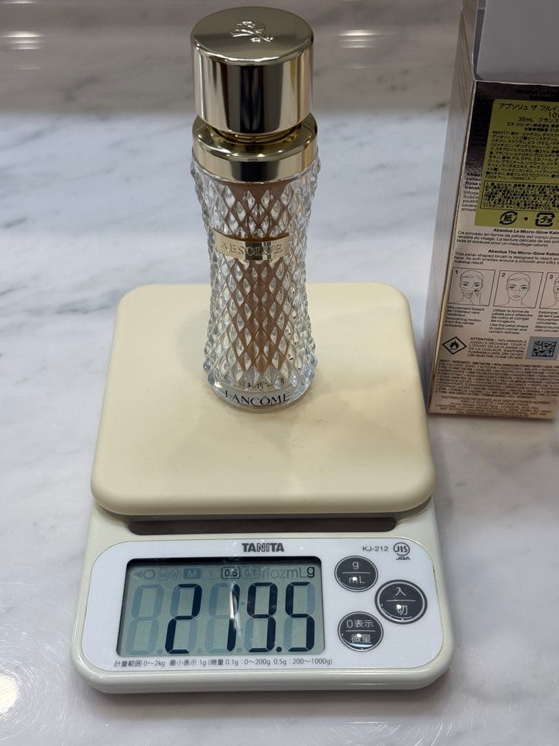 LANCOME アプソリュ ザ フルイド ファンデーション100 ブラシなし