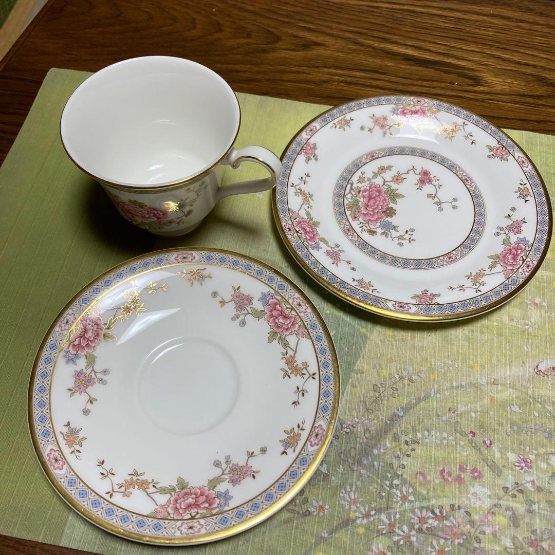 ロイヤルドルトン　カントン　トリオセット②