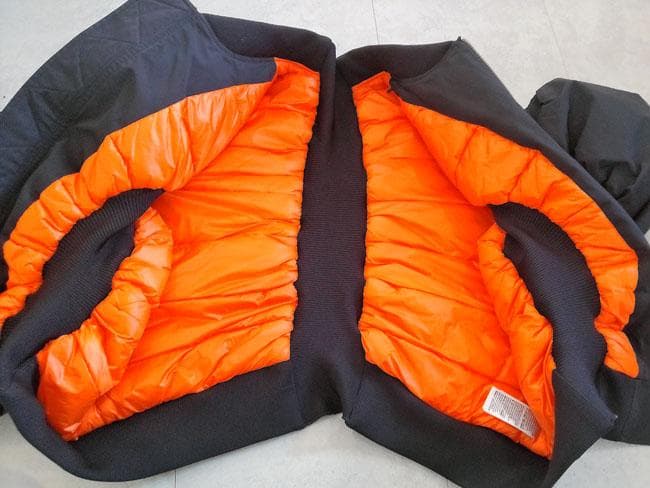 美品 カルバンクライン ビッグロゴ クレイジーリブ MA-1 ボンバージャケット