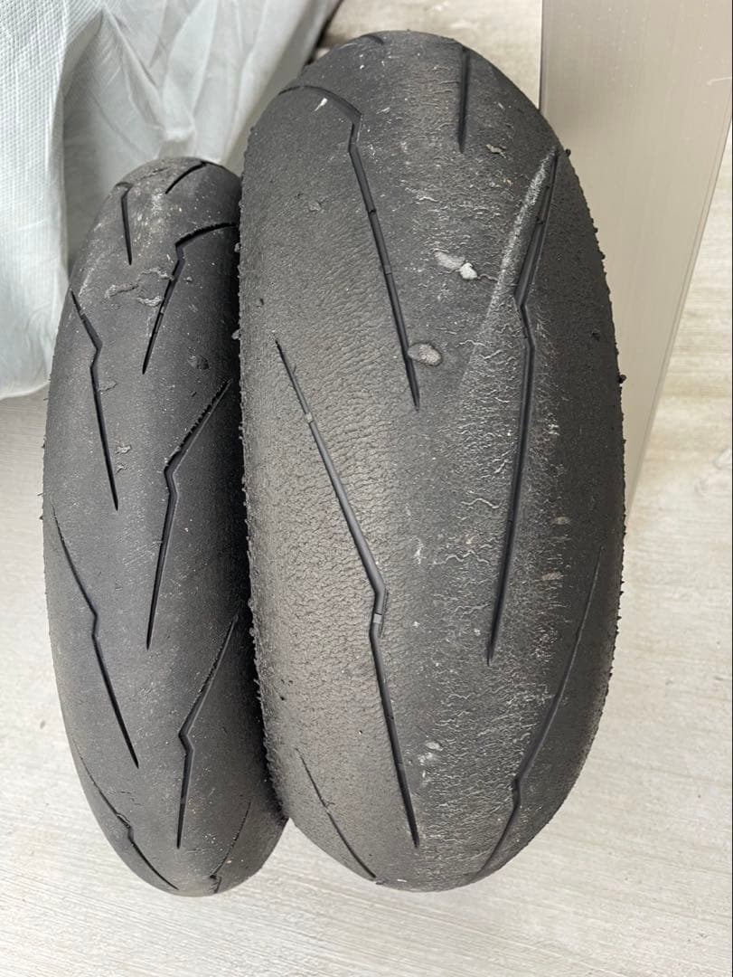 ピレリスーパーコルサV3タイヤ 前後セット