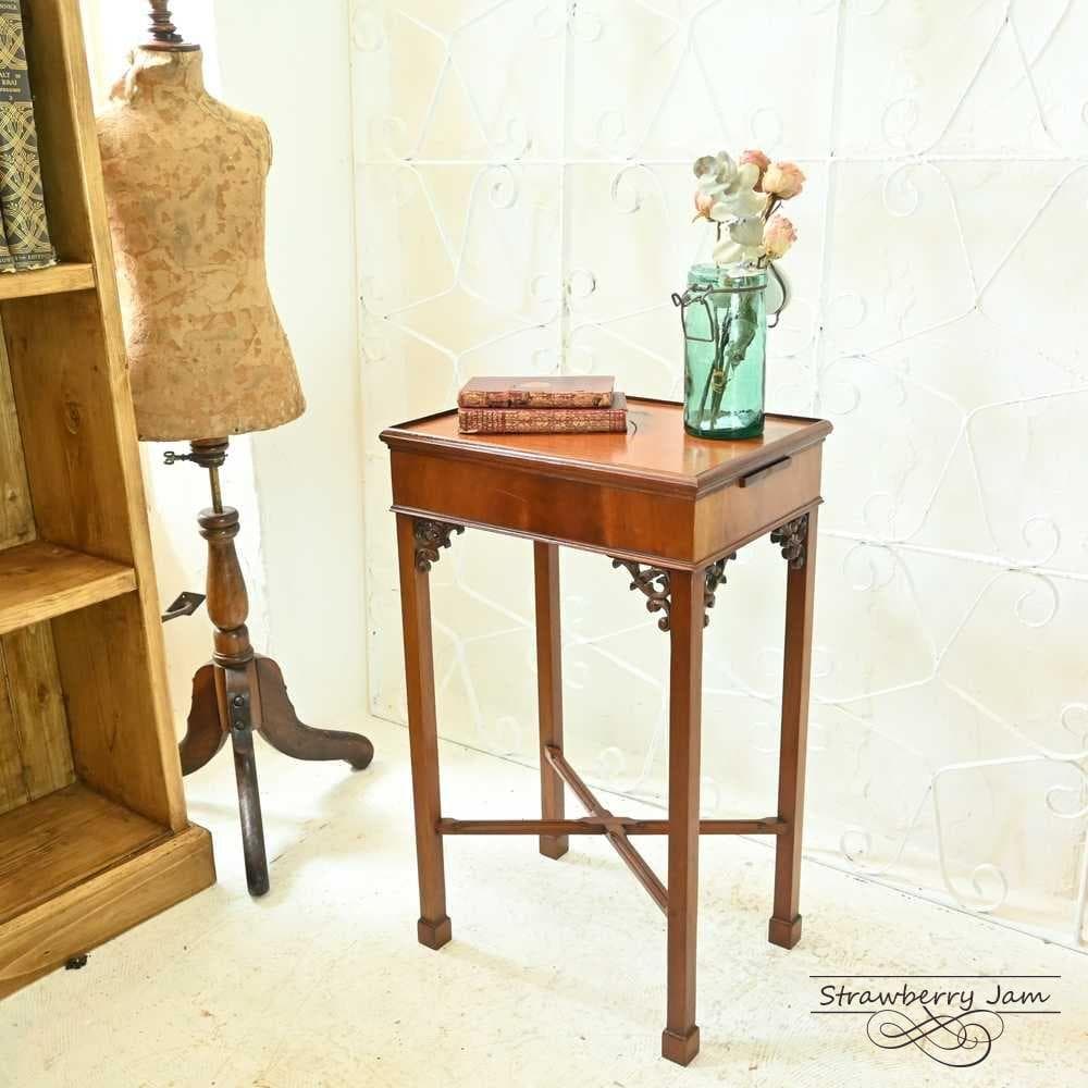 L3705-277 英国アンティーク クラシック サイドテーブル 収納 花台