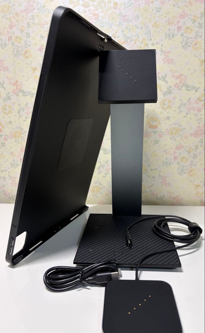 PITAKA MagEZ Charging standとCase Pro