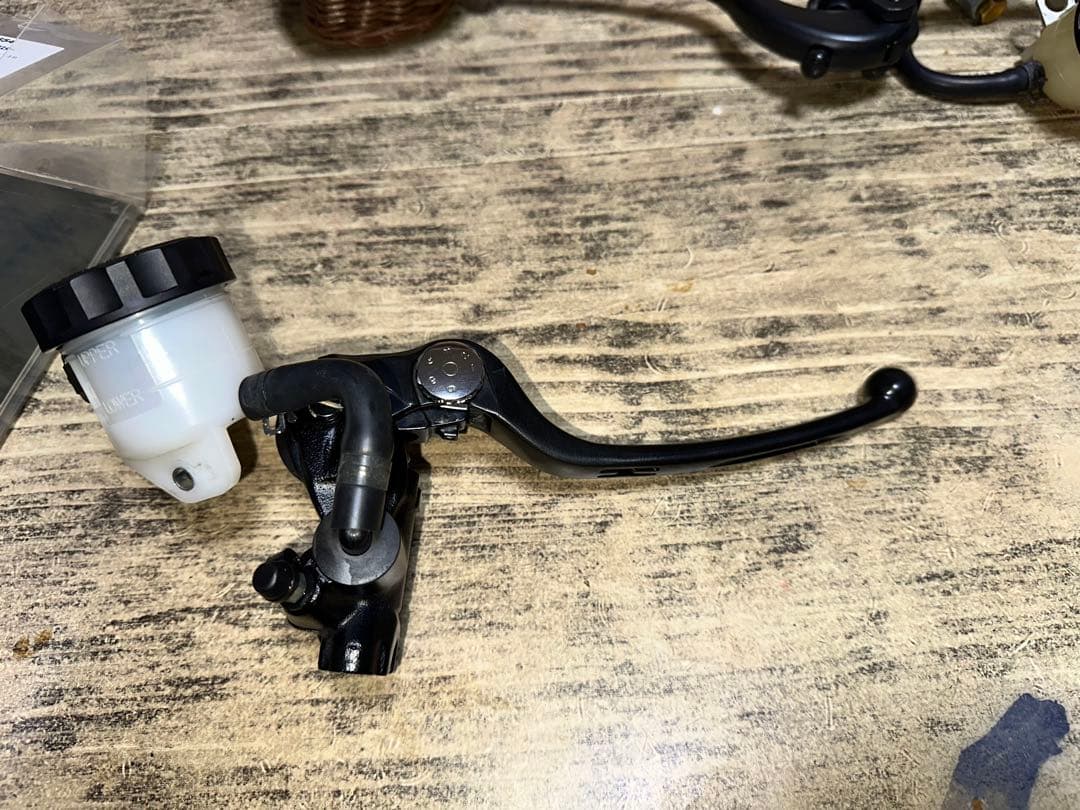 DAYTONA NISSINブレーキマスターシリンダー ブラック 17パイ