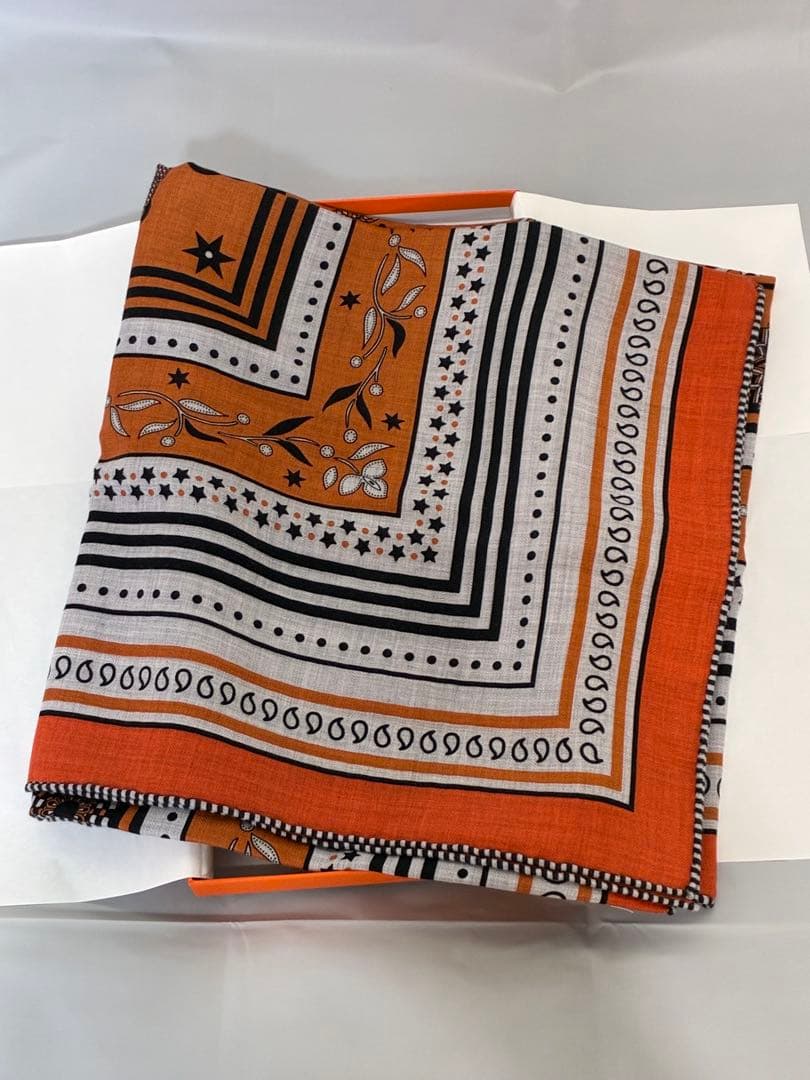 アント　　　　　　新品・未使用エルメス 2025 カシシル 140