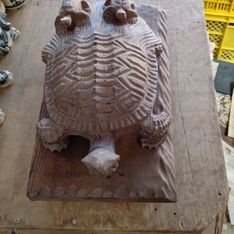 龍宮の亀の置物