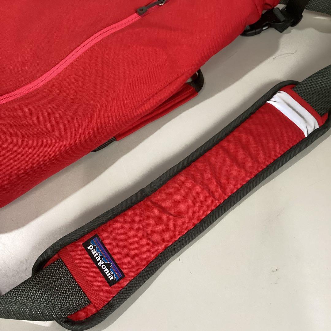 パタゴニア patagonia ハーフマス メッセンジャーバッグ 赤