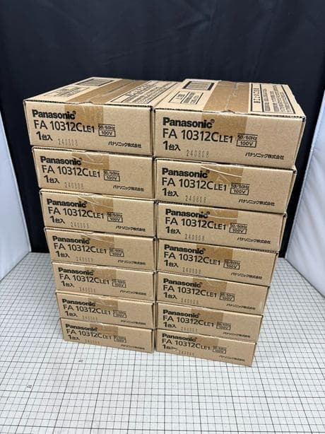 パナソニック LED誘導灯 FA10312CLE1(本体のみ） 14台セット