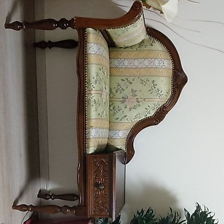 イタリア家具収納付き、スツーレベンチ