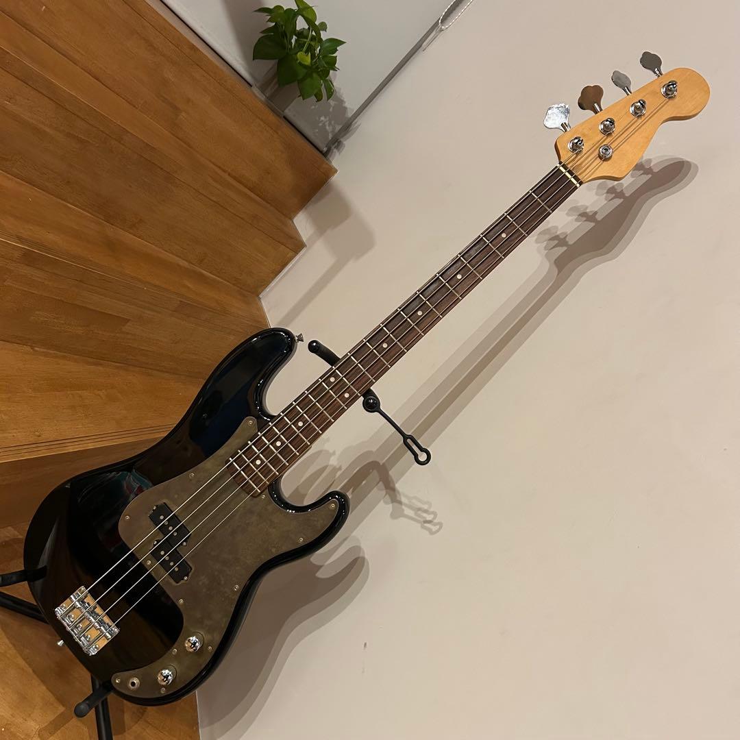 プレシジョンベース　ブラス(真鍮)製ピックガード