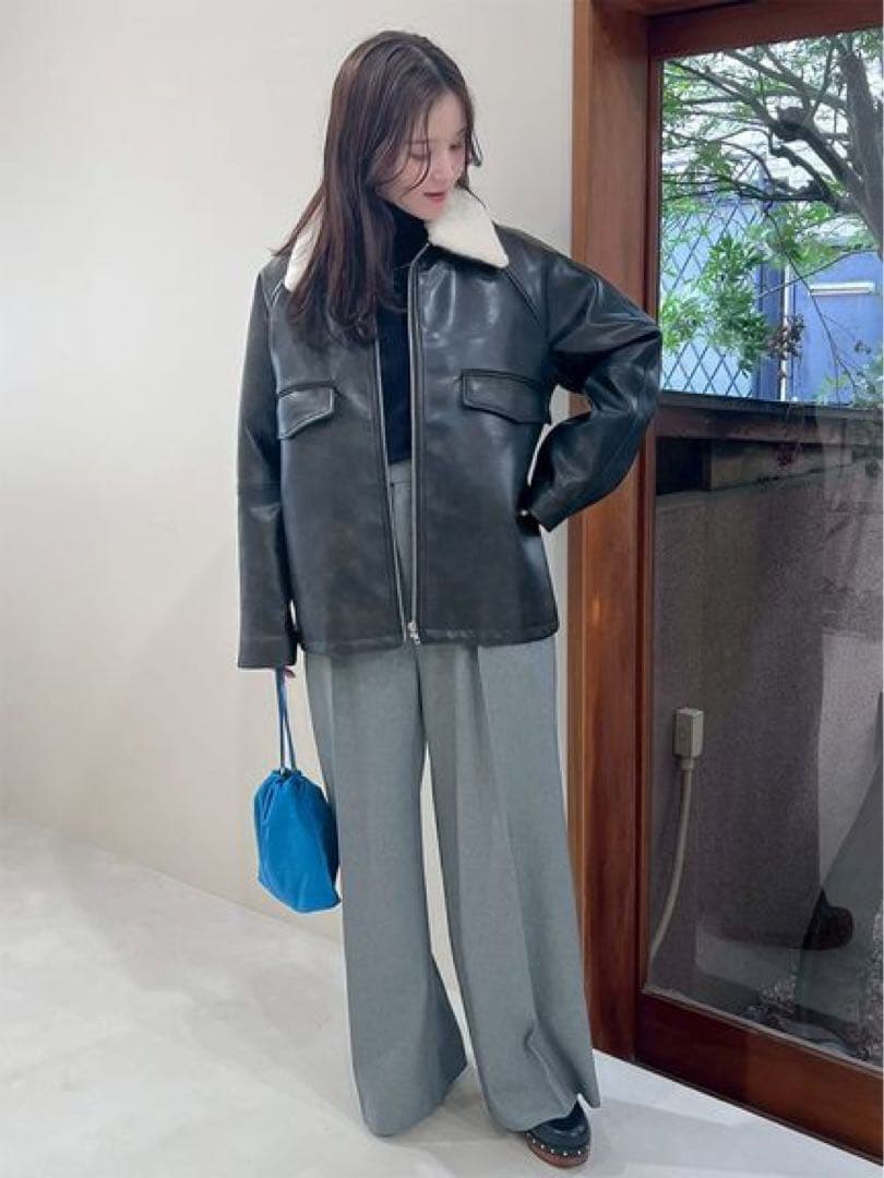 新品BLK1✴︎ MilaOwenステンカラーフェイクレザーブルゾン