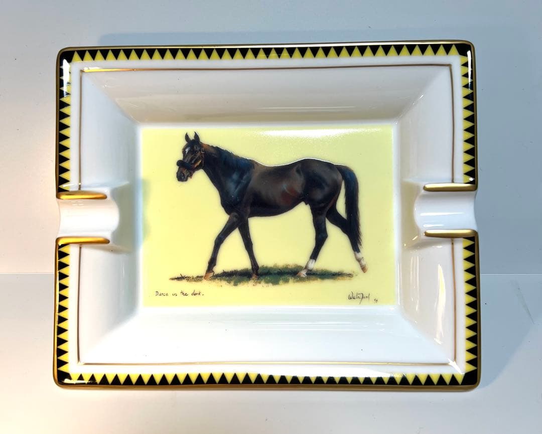 ダンスインザダーク号　アッシュトレイ