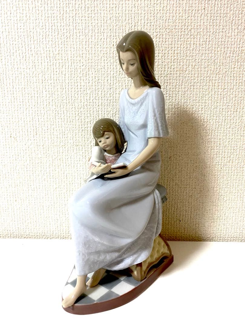 LLADRO リヤドロ　Beedtime Story