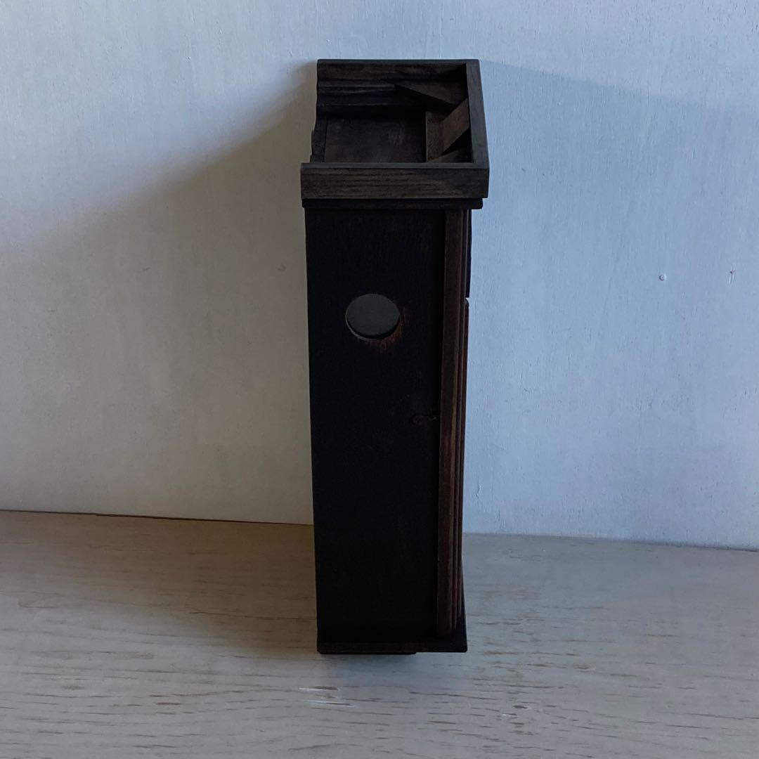 古い壁掛けガラスケース 3段 飾り棚