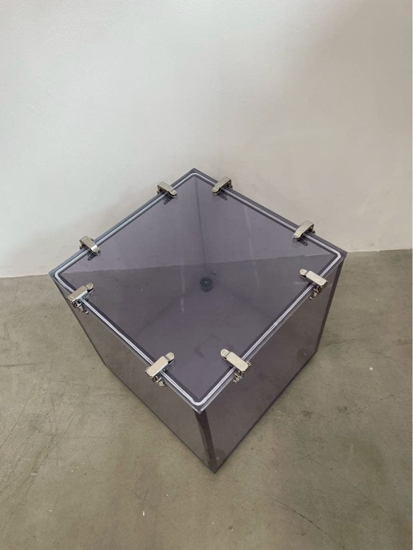 未使用アクリルケース キューブBOX ディスプレイボックス ショーケース 透明紫