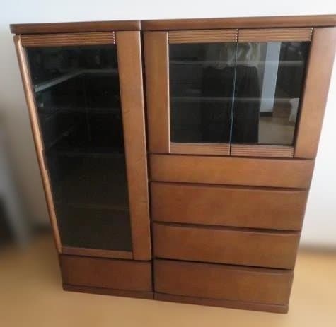 食器棚（右）カキウチ家具工業　60AVボード