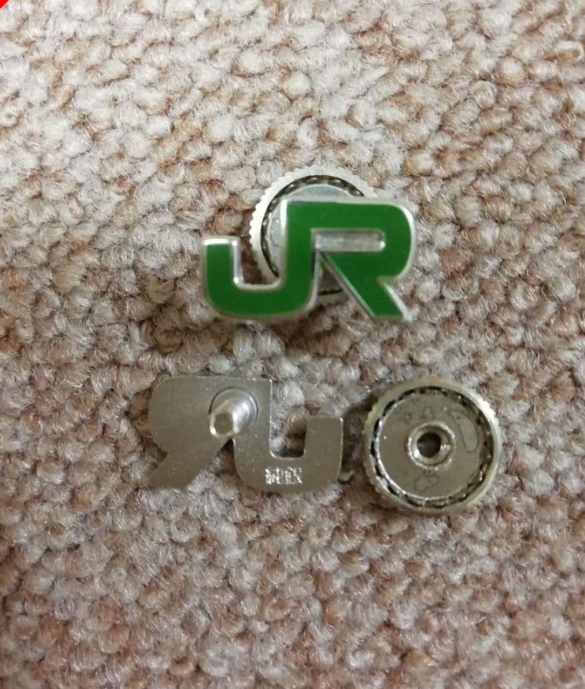 62JR東日本襟章 純銀 ネジタイプ現行品