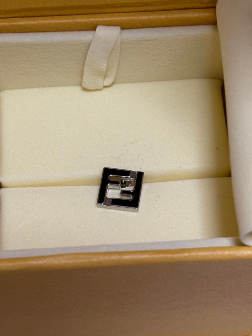 FENDI ピアス（片耳用）