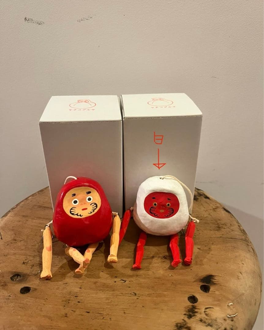 白　ヤチコダルマ　ぶらぶらダルマ　張子　郷土玩具　縁起物