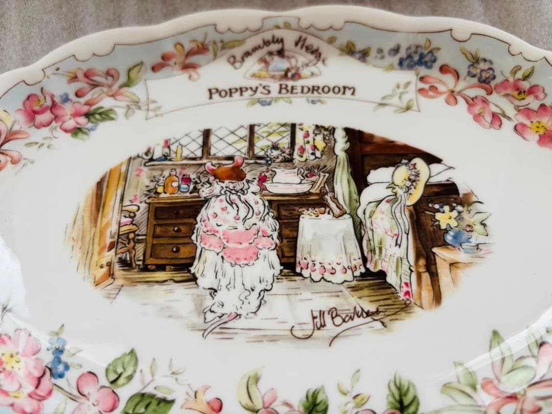 ロイヤルドルトン ブランブリーヘッジ poppy's bedroom プレート