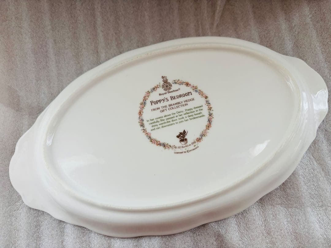 ロイヤルドルトン ブランブリーヘッジ poppy's bedroom プレート