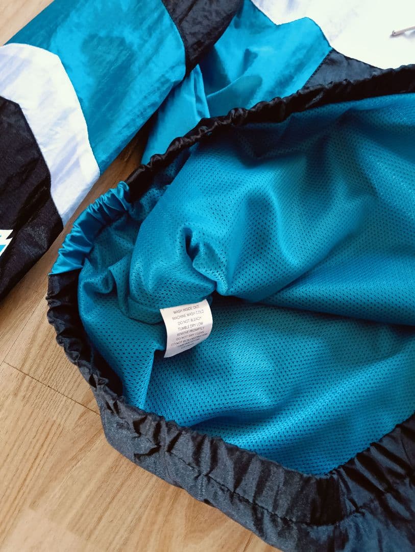 ミッチェルアンドネス MLB トロント ブルージェイズ フード付きジャケットXL