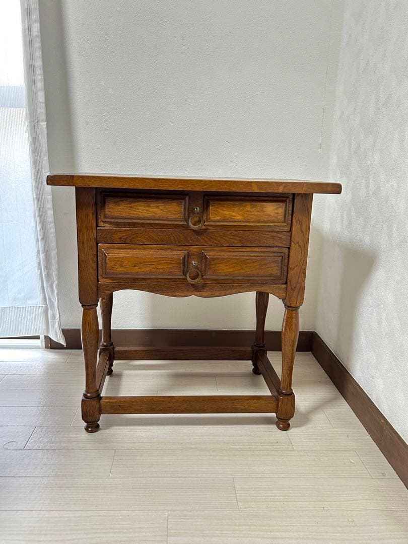 オランダ　クラシック　サイドテーブル　ローテーブル　サイドチェスト　オーク