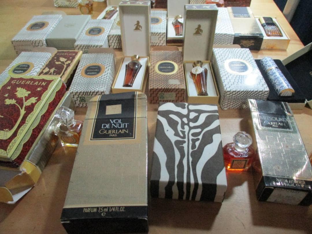 ゲラン　ミツコ＆ボルドニュイ　パルファム　未使用品と未開封品　総数２１点