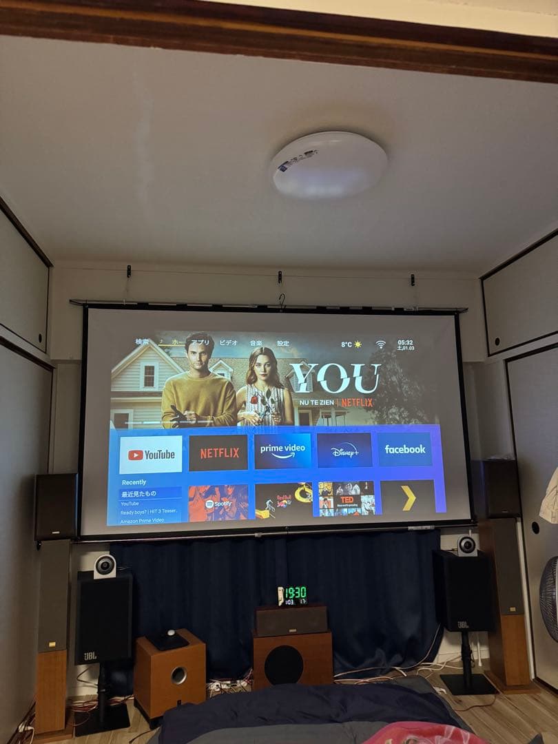 WiMiUS P63　プロジェクター リモコン　電源コード　HDMIコード　箱