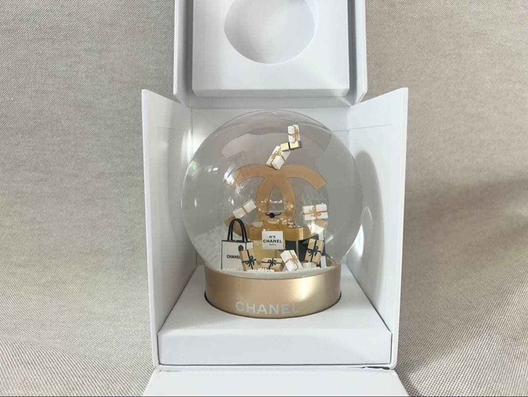★訳あり⭐︎シャネル⭐︎スノードーム2023⭐︎クリスマス⭐︎新品