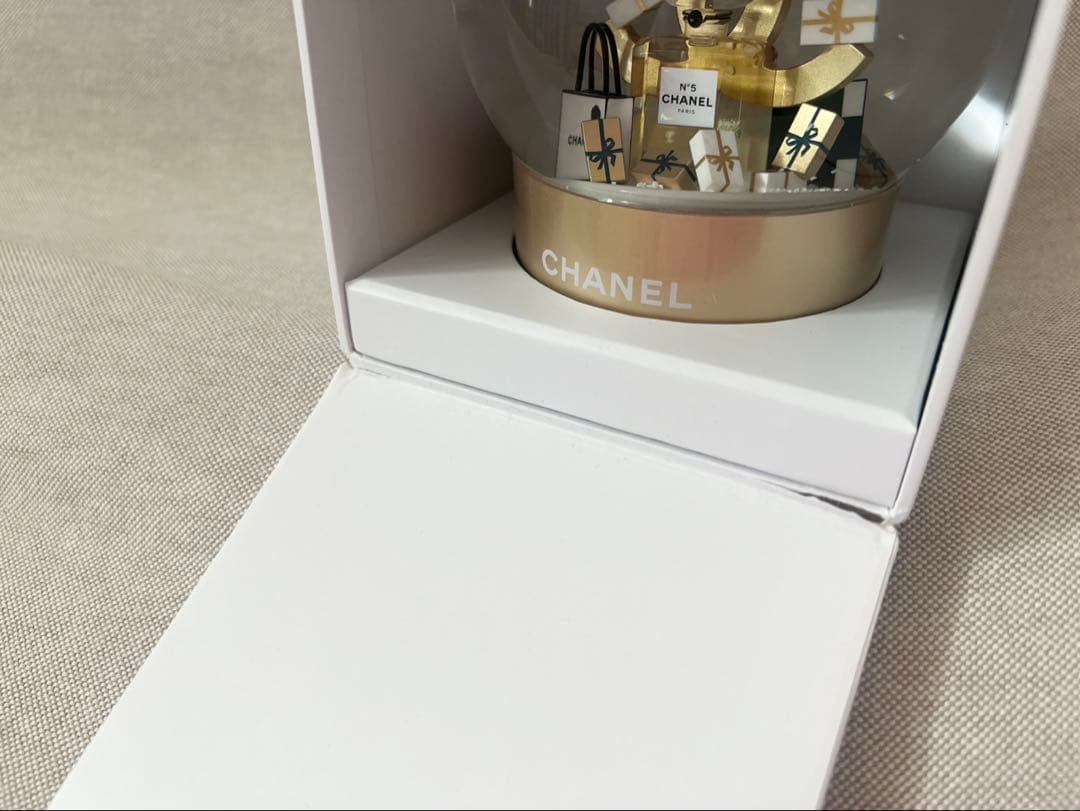 ★訳あり⭐︎シャネル⭐︎スノードーム2023⭐︎クリスマス⭐︎新品