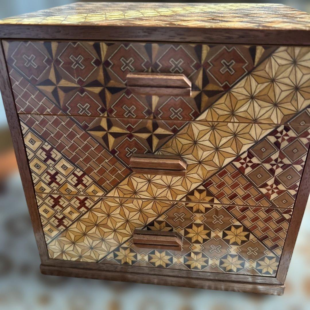 【美品】箱根寄木細工 三段小引き出し 伝統工芸 幾何学文様 木工芸