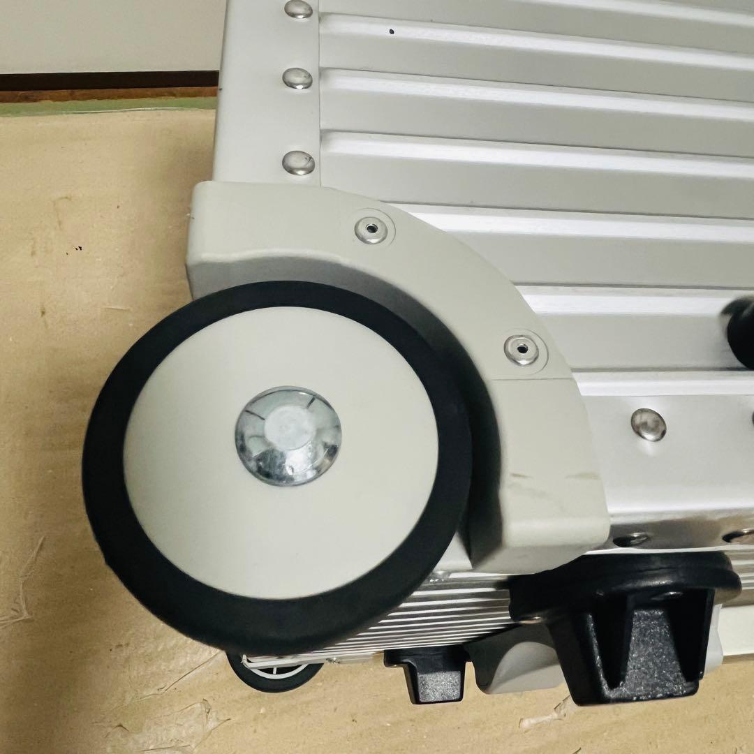 RIMOWA リモアTROPICANA トローリー43L カメラケース　鍵欠品