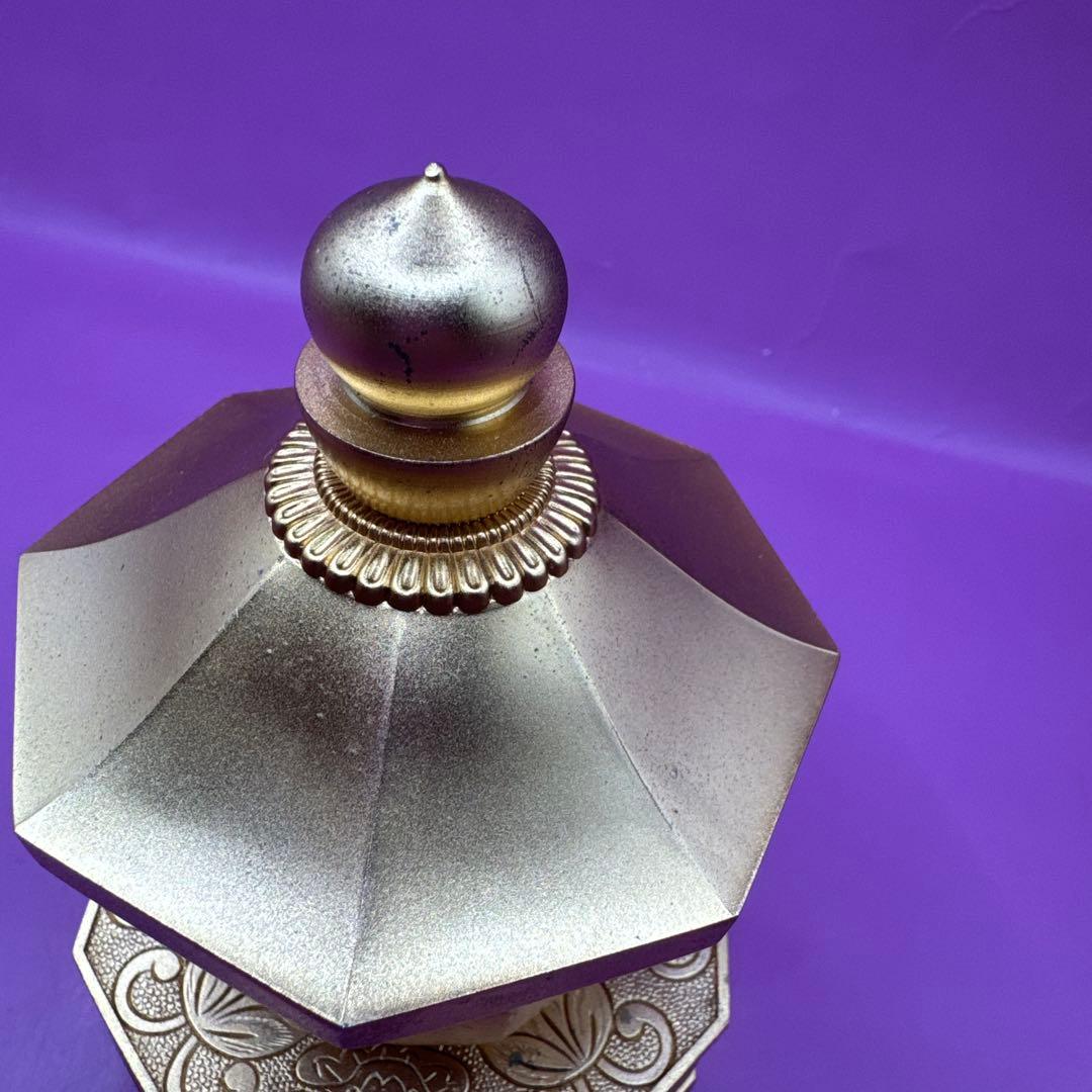 実家整理品　八角五輪塔　？　重さ　約1335g