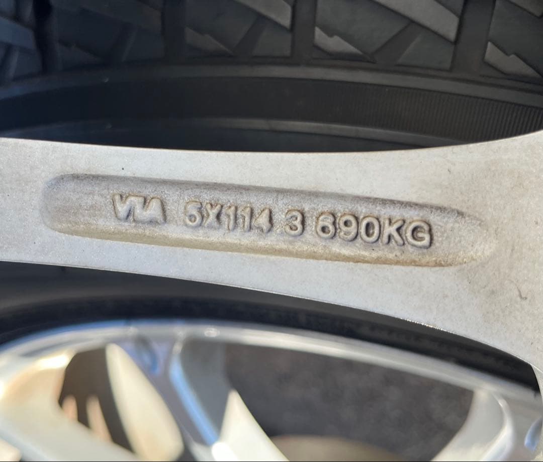 80系ハリアー等　中古スタッドレスタイヤ　225/65R17 CX5 RAV4