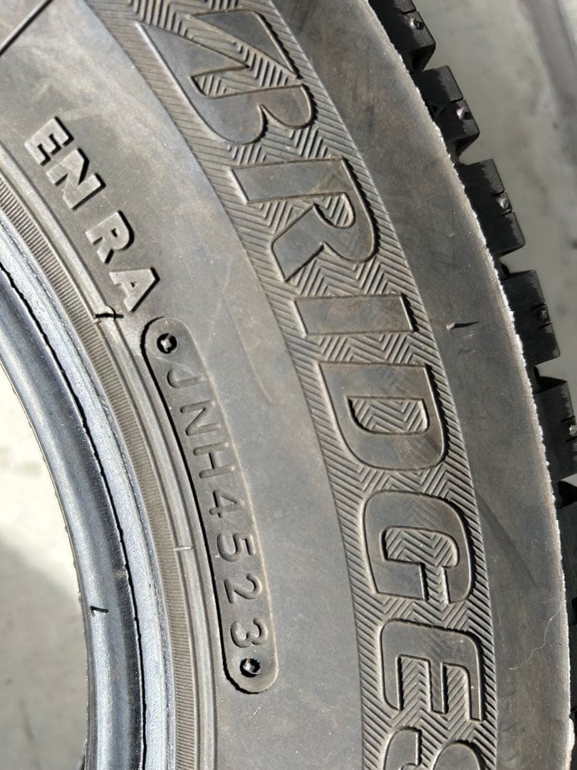 BRIDGESTONE W300 145/80R12 80/78 4本セット